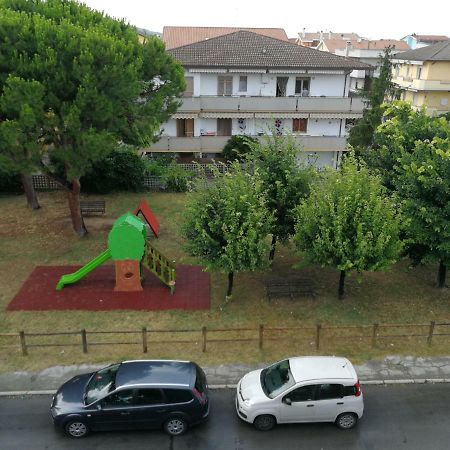 Appartamento La terrazza sul mare Silvi Marina Esterno foto