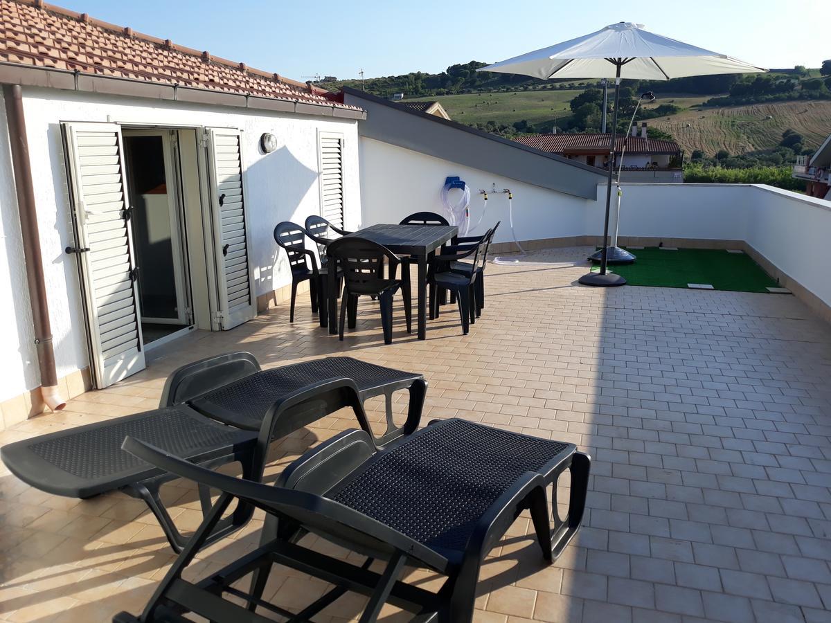 Appartamento La terrazza sul mare Silvi Marina Esterno foto