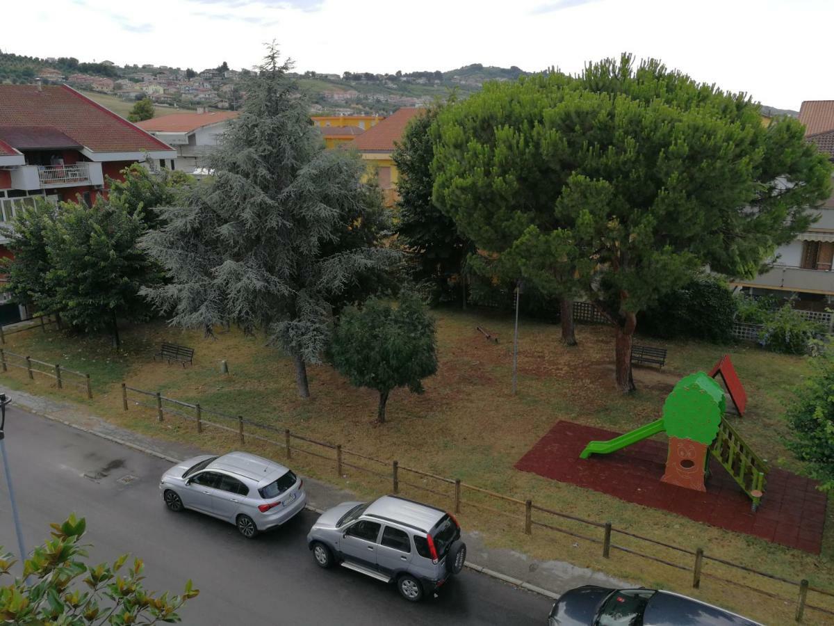 Appartamento La terrazza sul mare Silvi Marina Esterno foto